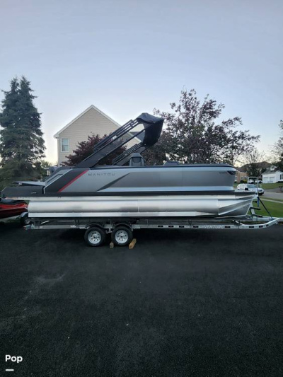 2024 Manitou 22 Max Bench