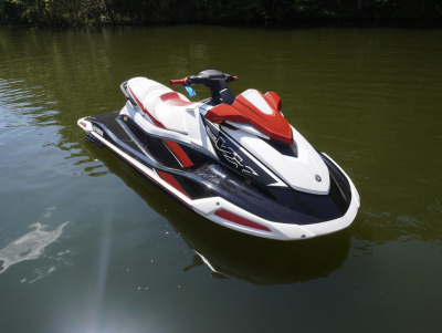 2021 Yamaha VX DELUXE-BLACK/TORCH RED