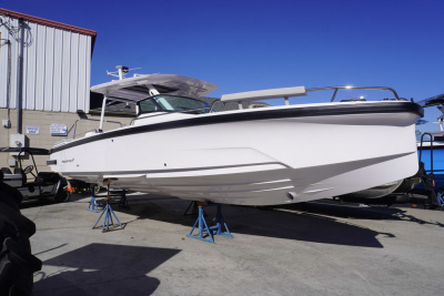 2025 Axopar 29 Sun-Top