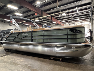 2026 Bentley Legacy 220 QSB Swingback & Honda 4-Stroke EFI