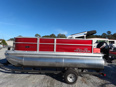 2026 Sun Tracker Party Barge® 16 DLX