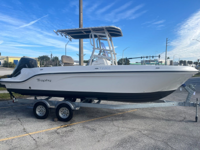 2022 Bayliner Trophy T22