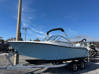 2023 Cobia 220 DC