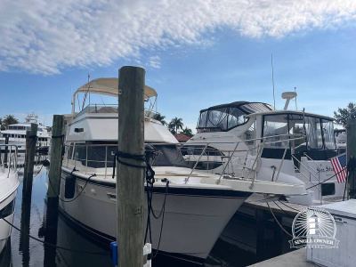 1988 Hatteras 43 Double Cabin Motor Yacht
