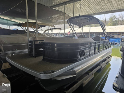 2023 Bennington LX26SB