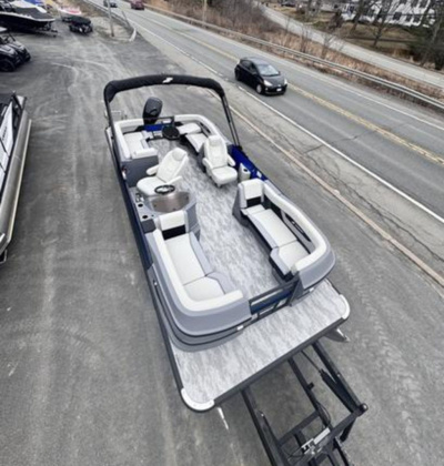 2026 Starcraft VX 22 R DH Tritoon 150 hp w/trailer