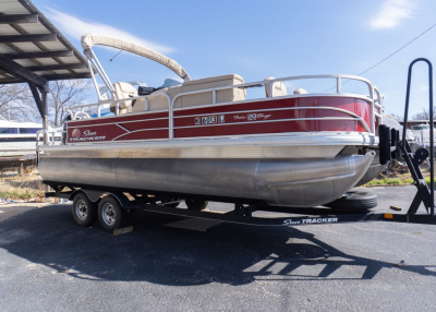 2019 Sun Tracker FISHIN' BARGE® 22 DLX