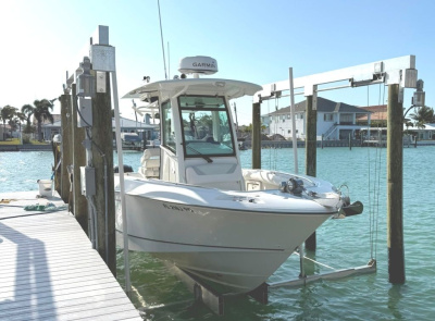 2012 Boston Whaler 250 Outrage
