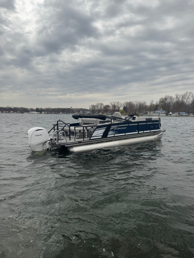 2024 Starcraft CX 23 DL BAR