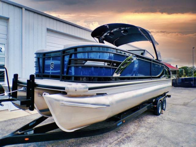 2025 Godfrey Sanpan 2700 DFLW iMPACT PLUS Package (29 in. Center Tube)