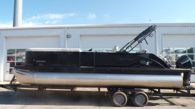 2025 Godfrey Sweetwater 2486 SFLC w/ iMPACT Plus Tritoon Package