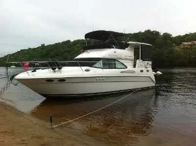 1997 Sea Ray 370 Aft Cabin