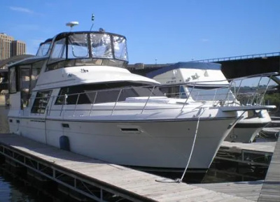 1988 Carver 4207 Aft Cabin Motor Yacht