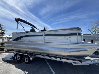 2026 Bennington S Series 22