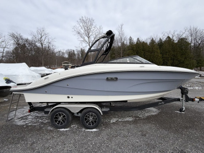 2026 Sea Ray SPX