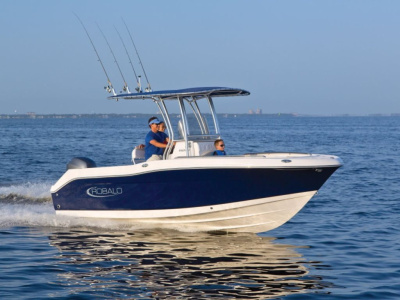 2021 Robalo R200