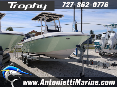 2026 Trophy T20CC Center Console