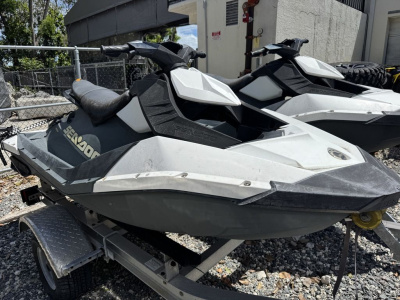 2017 Sea Doo SPARK™ 2-up Rotax 900 ACE