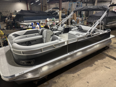 2026 Tahoe Sport 2385 Swingback (VRB) & Honda 4-Stroke EFI