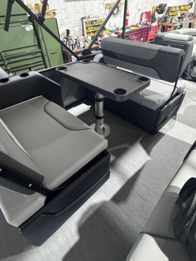 2026 Godfrey SW2286DT