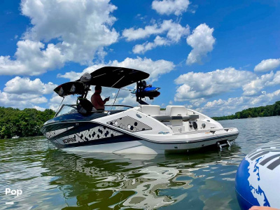 2019 Scarab 255 id wake edition