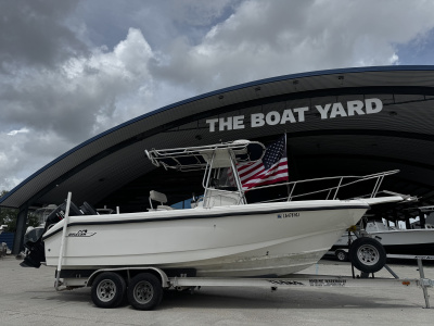 2001 Boston Whaler 230 Outrage
