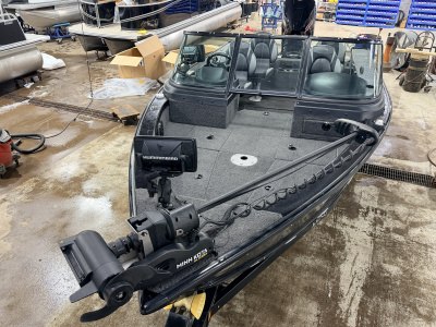 2022 Lund 1875 Pro-V &  200HP Mercury ProXS - $49,995