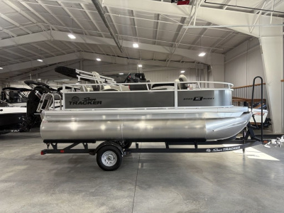 2026 Sun Tracker Bass Buggy® 16 XL Select