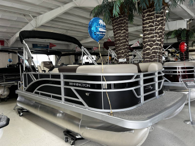 2026 Bennington 168SLJ