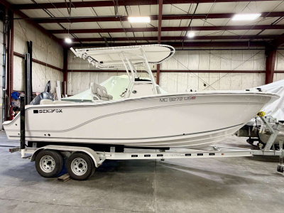 2022 Sea Fox 228 Commander