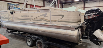 2001 Smoker Craft 824 Fish and Cruise