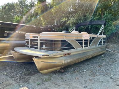 2011 Aqua Patio 220 BC 3