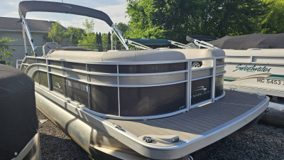 2019 Bennington 23 SSBXP