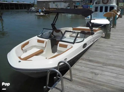 2021 Bayliner VR6 OB