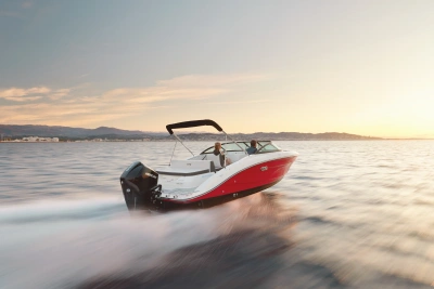 2026 Sea Ray SPX 210 Outboard