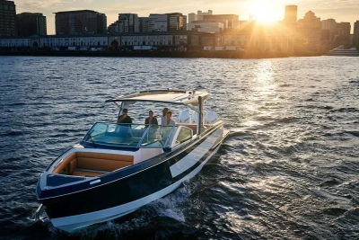 2025 Aviara AV36 Outboard