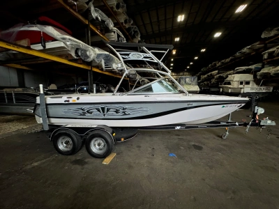 2006 Correct Craft AIR NAUTIQUE 210