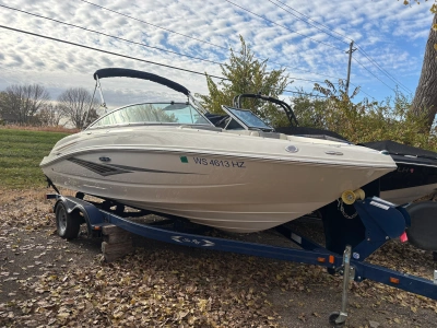 2010 Sea Ray 210 SL SS