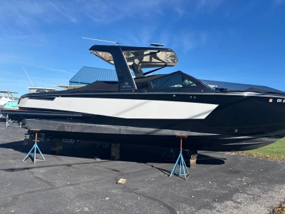 2020 Aviara AV32 I/O