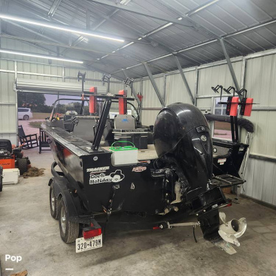 2022 Tracker Targa V19 WT