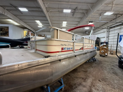 2009 Tracker FISHING DELUXE 20