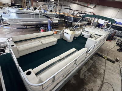 1998 Misty Harbor 2424