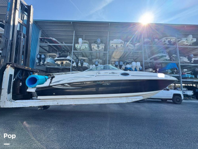 2005 Sea Ray 240 Sundeck
