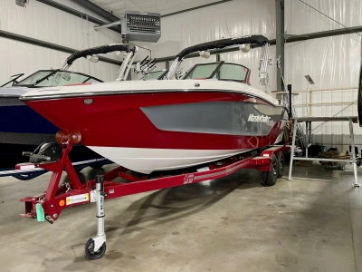 2023 Mastercraft XT23