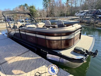 2018 Bennington R Series 23