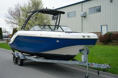 2020 Bayliner DX2200 Deck Boat