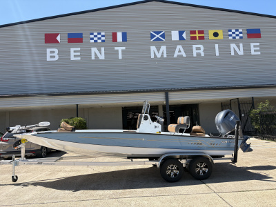 2026 Xpress H22B HYPER-LIFT BAY