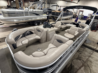 2016 Sylvan Mirage 822 LZ & 50HP Yamaha 4Stroke - $21,995