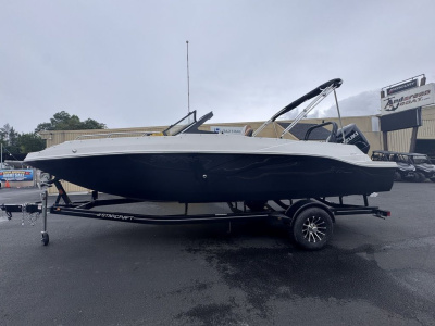 2026 Starcraft SVX 210 DC OB w/200hp and Trailer