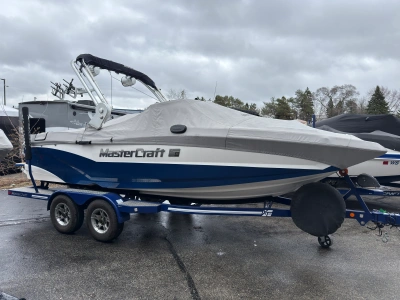 2018 Mastercraft XT 20